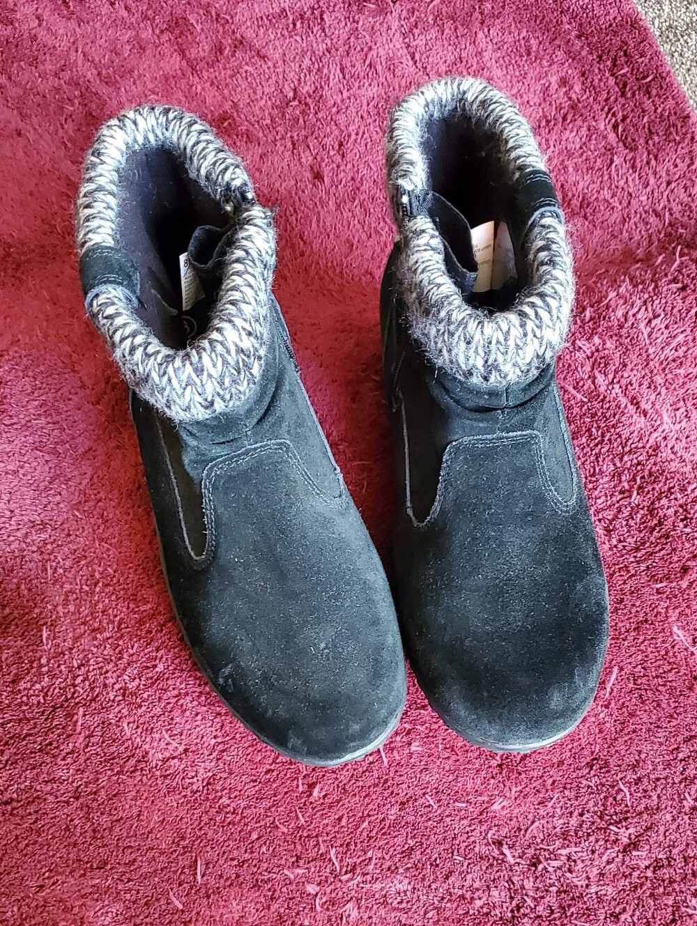 Khombu Laura Black Suede All Weather Ankle Winter Boots Knit Cuff 8M